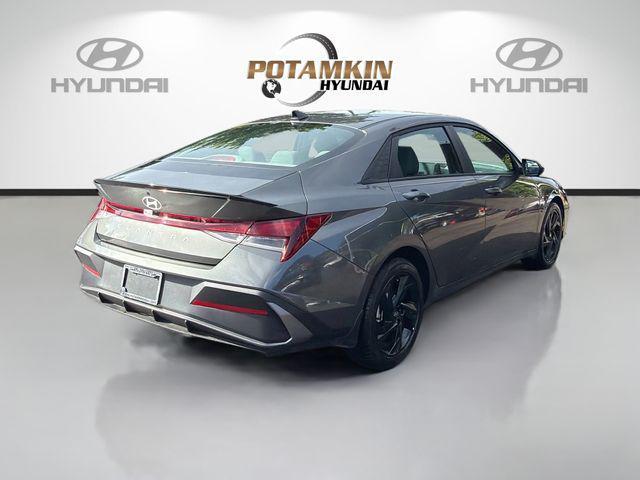 2026 Hyundai Elantra - $21,198