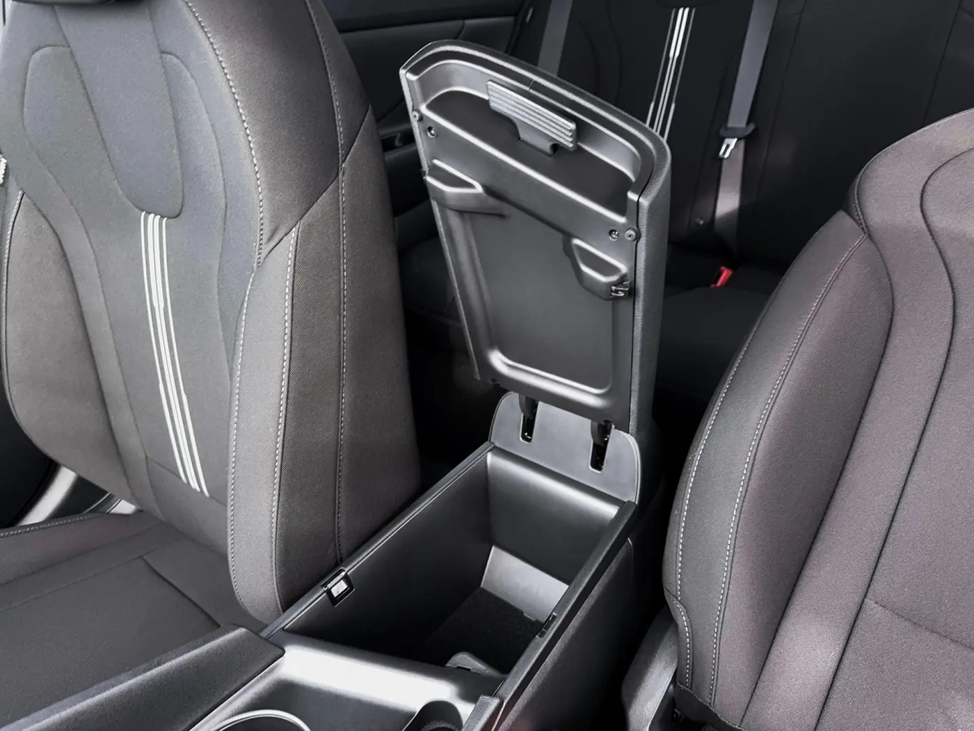 2026 Hyundai Elantra - $21,864