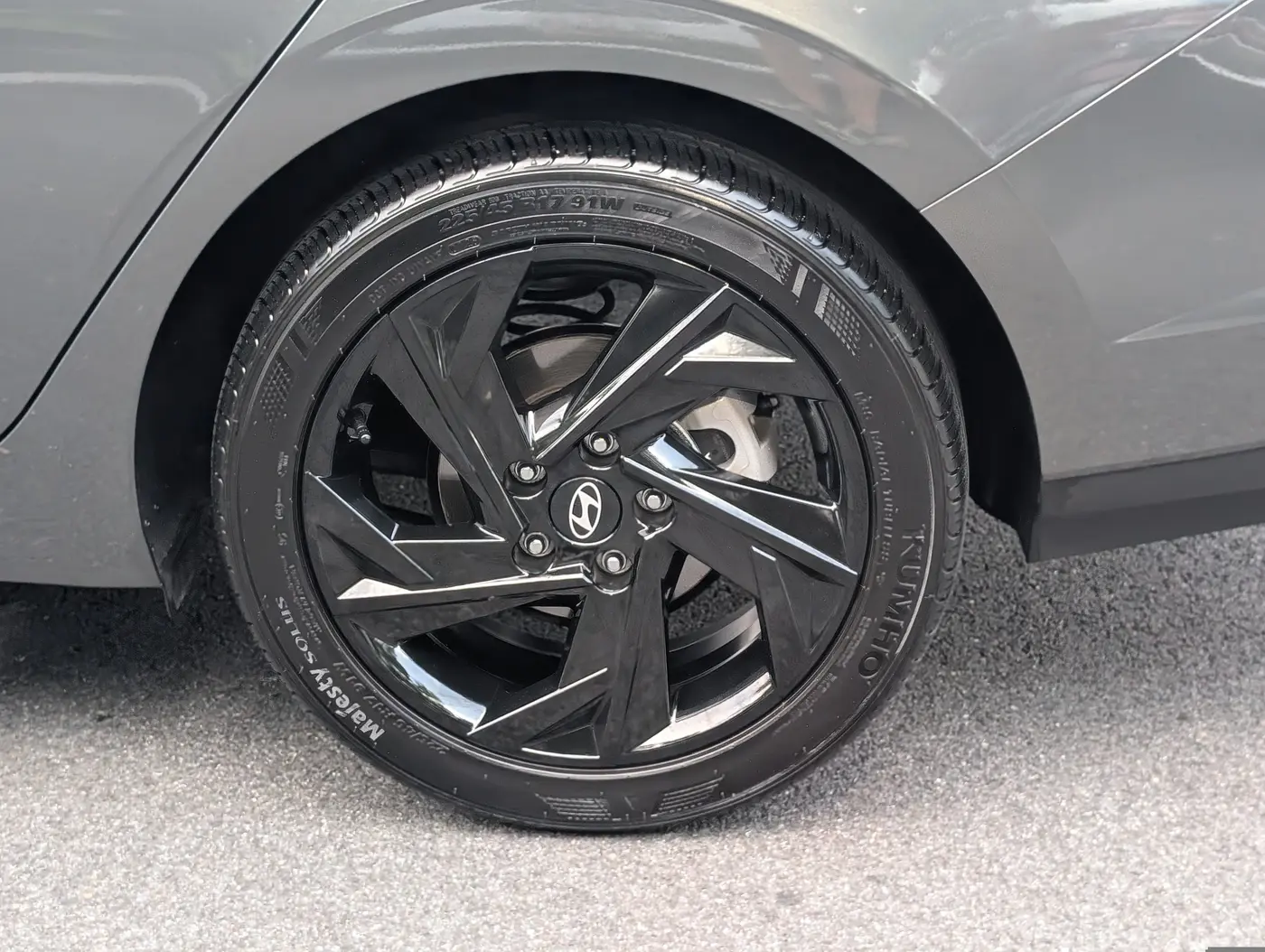 2026 Hyundai Elantra - $21,288
