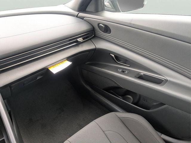 2026 Hyundai Elantra - $25,725