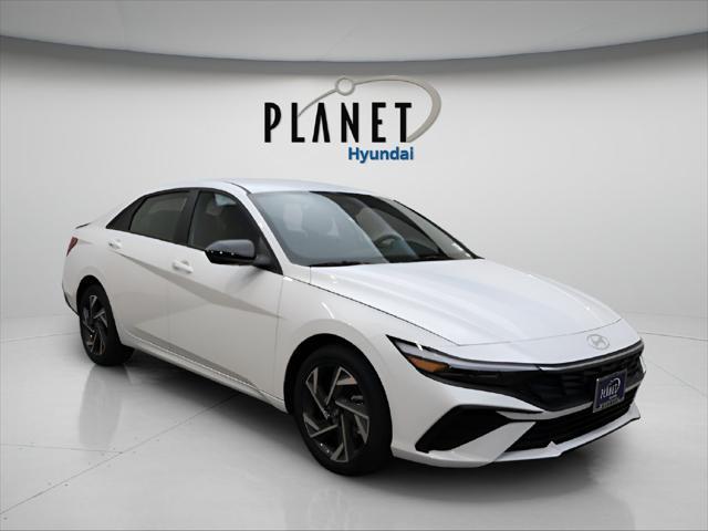 2025 Hyundai Elantra - $25,500