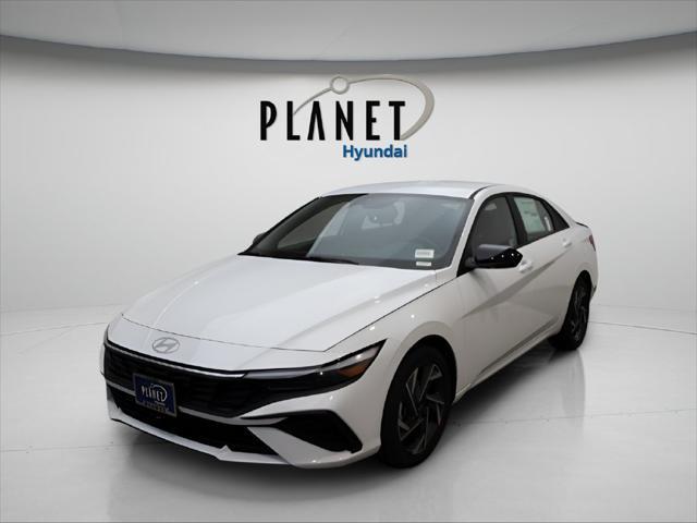 2025 Hyundai Elantra - $25,500