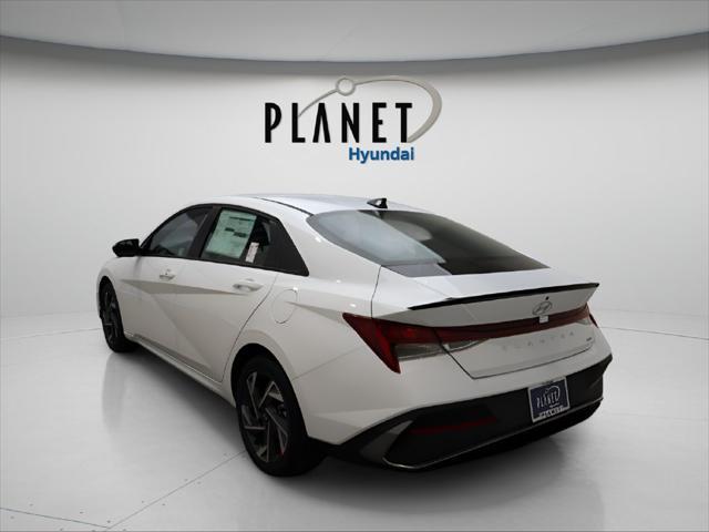 2025 Hyundai Elantra - $25,500