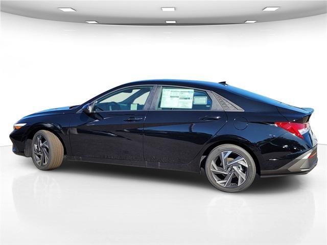2025 Hyundai Elantra - $25,455