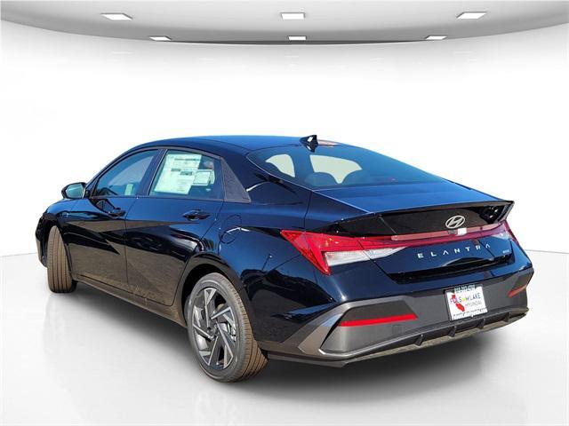 2025 Hyundai Elantra - $25,455