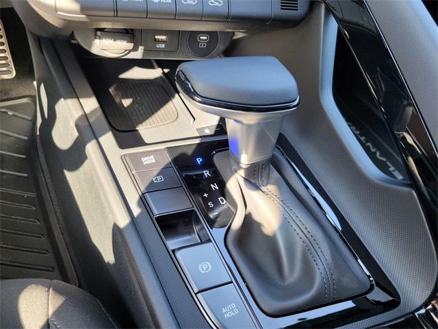 2025 Hyundai Elantra - $25,455