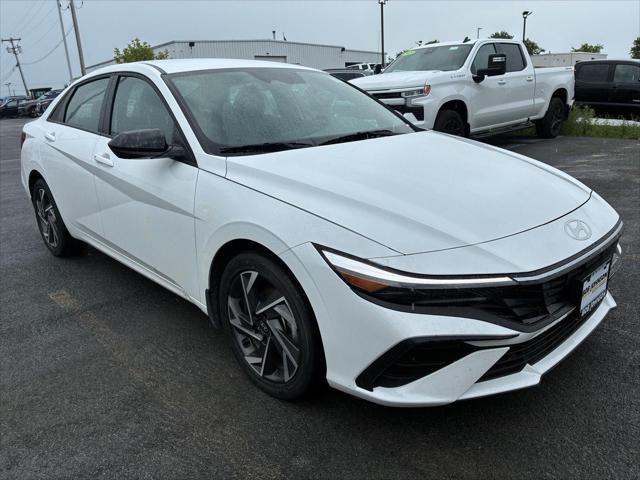 2025 Hyundai Elantra - $23,888