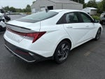 2025 ELANTRA Hybrid Thumbnail 7