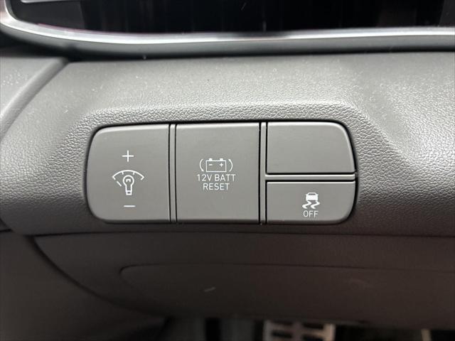 2025 Hyundai Elantra - $23,888
