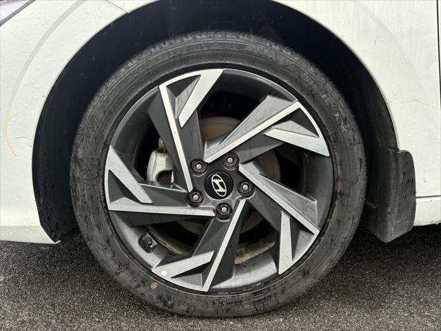 2025 Hyundai Elantra - $23,888