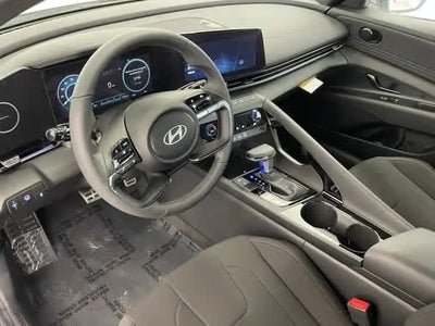 2025 Hyundai Elantra Hybrid SEL Sport 4DR Sedan