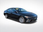 2025 ELANTRA Hybrid Thumbnail 2