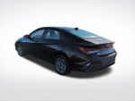 2025 ELANTRA Hybrid Thumbnail 6