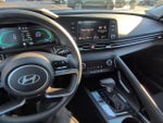 2025 ELANTRA Hybrid Thumbnail 23