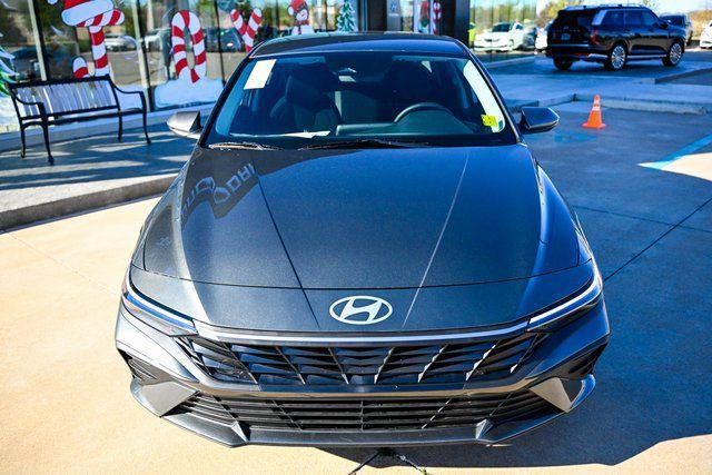 2026 Hyundai Elantra - $25,499