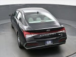 2026 ELANTRA Hybrid Thumbnail 35
