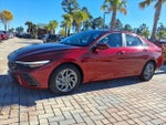 2024 ELANTRA Hybrid Thumbnail 4