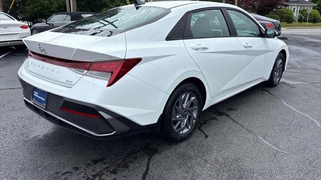2024 Hyundai ELANTRA Hybrid Blue