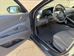 2025 ELANTRA Hybrid Thumbnail 13