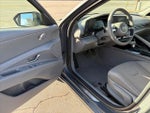 2025 ELANTRA Hybrid Thumbnail 13