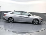 2025 ELANTRA Hybrid Thumbnail 3