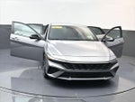 2025 ELANTRA Hybrid Thumbnail 30