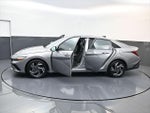 2025 ELANTRA Hybrid Thumbnail 31