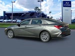 2025 ELANTRA Hybrid Thumbnail 4