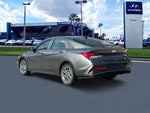 2025 ELANTRA Hybrid Thumbnail 5