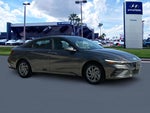 2025 ELANTRA Hybrid Thumbnail 11