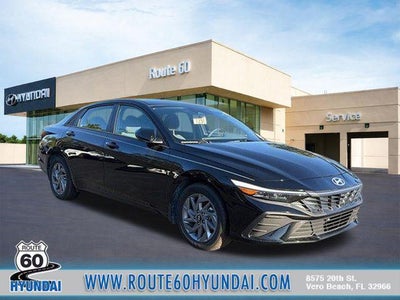 2025 Hyundai Elantra Hybrid Blue 4DR Sedan