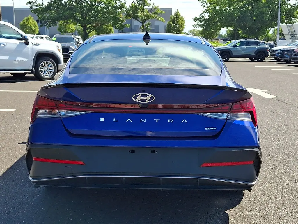 2025 Hyundai Elantra - $22,888