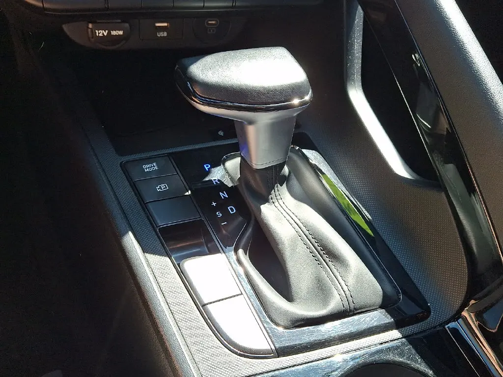 2025 Hyundai Elantra - $22,888