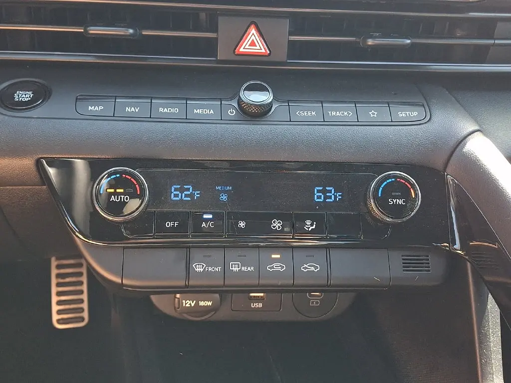 2025 Hyundai Elantra - $22,888