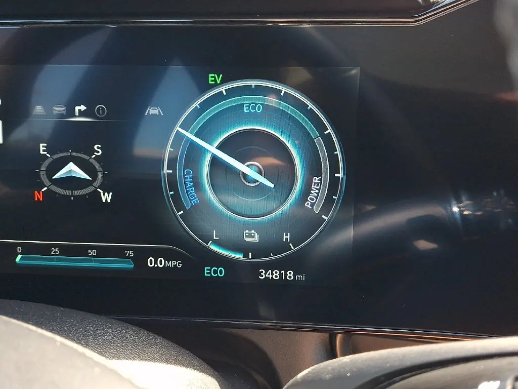 2025 Hyundai Elantra - $22,888
