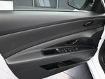 2025 ELANTRA Hybrid Thumbnail 13