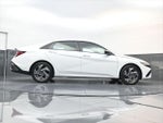 2025 ELANTRA Hybrid Thumbnail 22