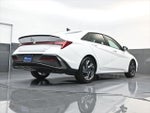 2025 ELANTRA Hybrid Thumbnail 23