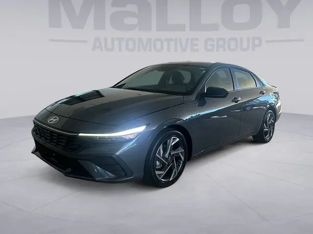 2025 Hyundai Elantra - $22,900