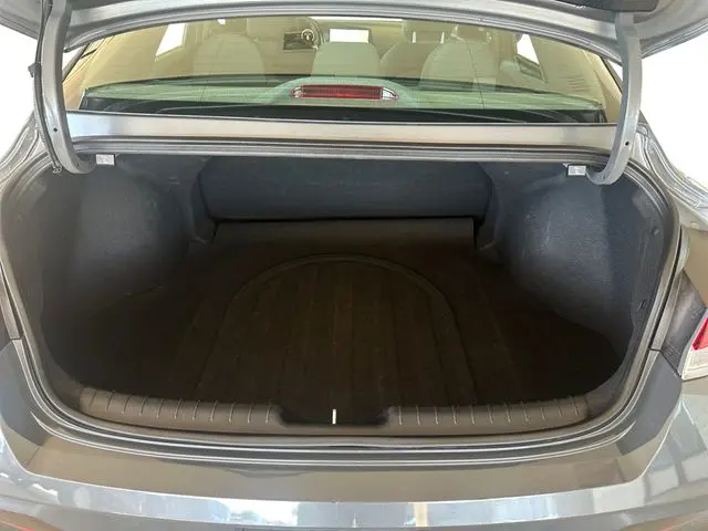 2025 Hyundai Elantra - $22,900