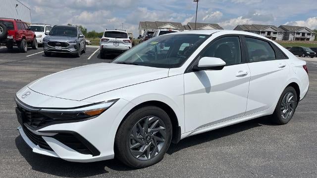 Preowned 2025 Hyundai ELANTRA Hybrid Blue for Sale
