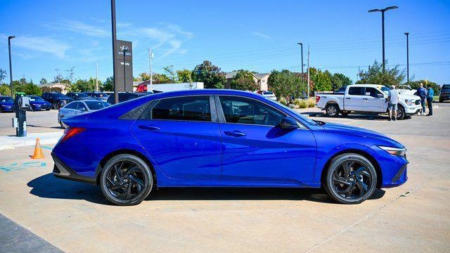 2026 Hyundai ELANTRA Hybrid SEL Sport
