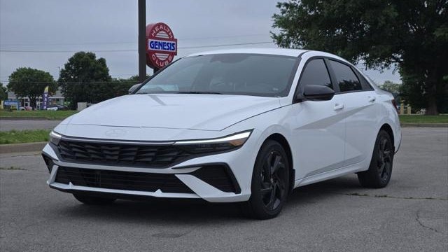 2026 Hyundai ELANTRA Hybrid SEL Sport