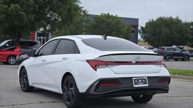 2026 Hyundai ELANTRA Hybrid SEL Sport
