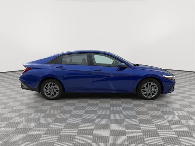 2025 Hyundai Elantra - $24,219
