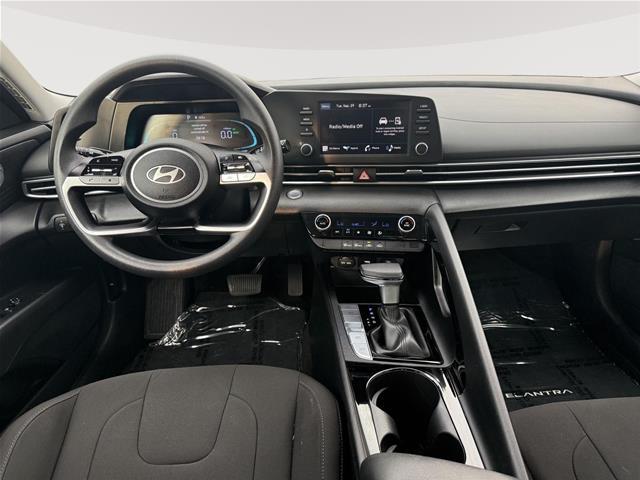 2025 Hyundai Elantra - $24,219