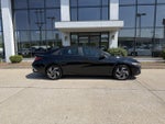 2025 ELANTRA Hybrid Thumbnail 3