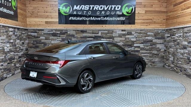 2025 Hyundai ELANTRA Hybrid SEL Sport