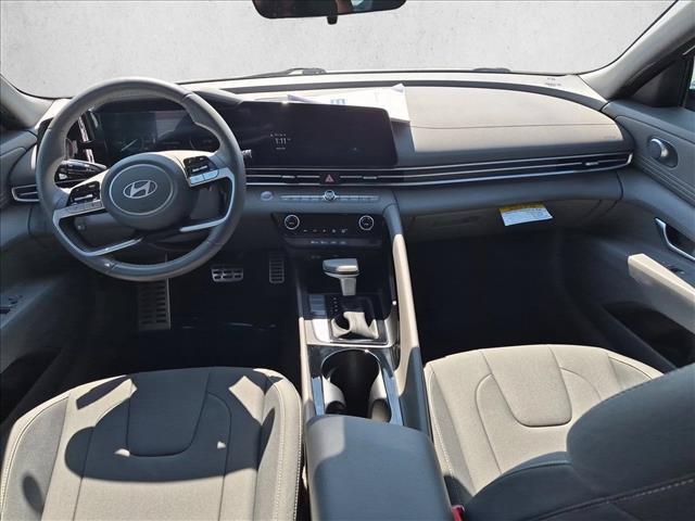 2025 Hyundai Elantra - $24,050