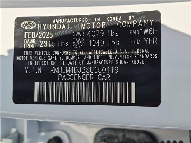 2025 Hyundai Elantra - $24,050